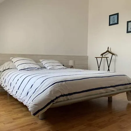 In With Swimming Pool Holiday home Sibiril